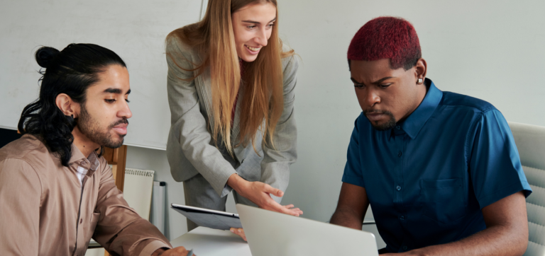 MEDDIC vs. BANT lead qualification: What to choose in the buying group era